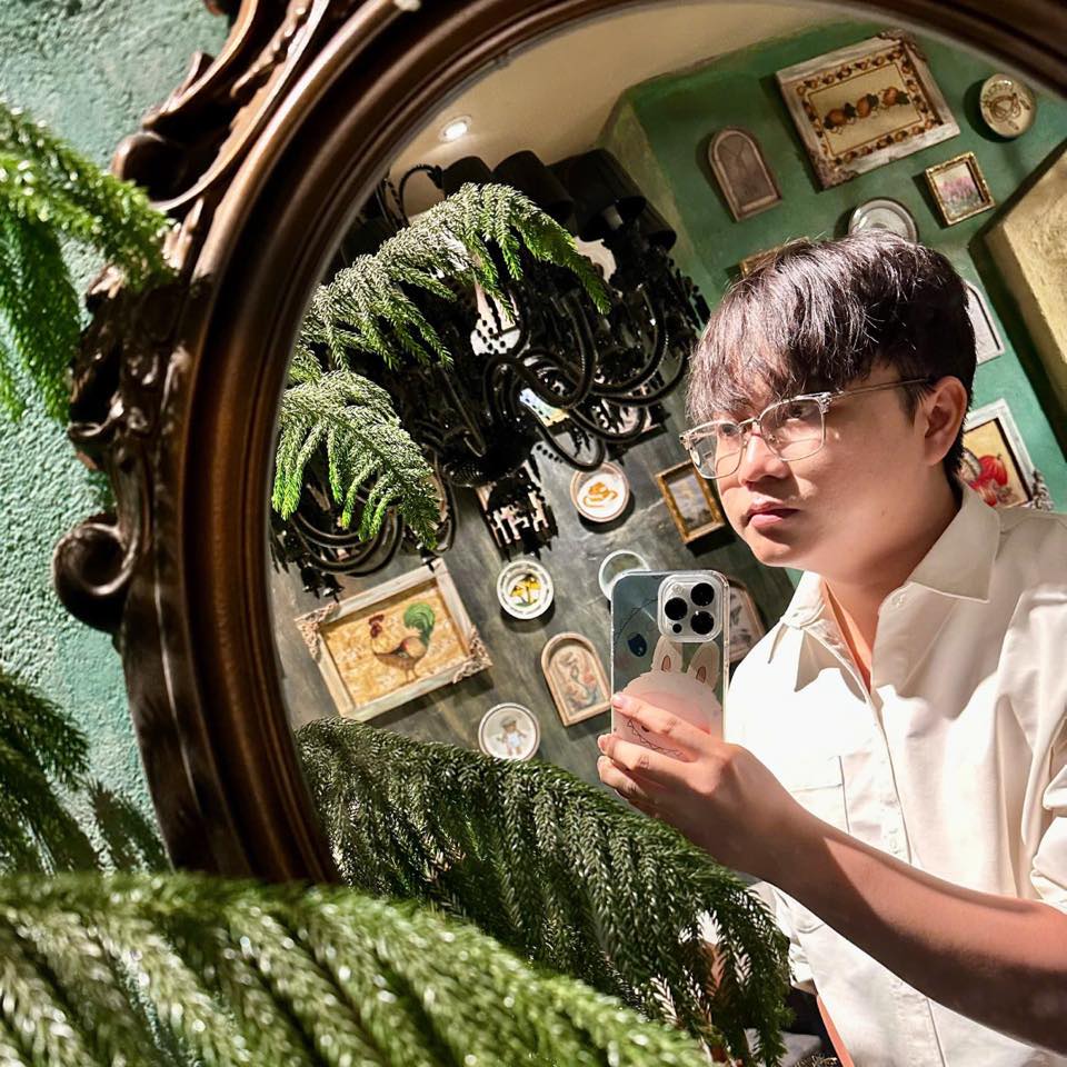 Quan Hải Thiên Ân